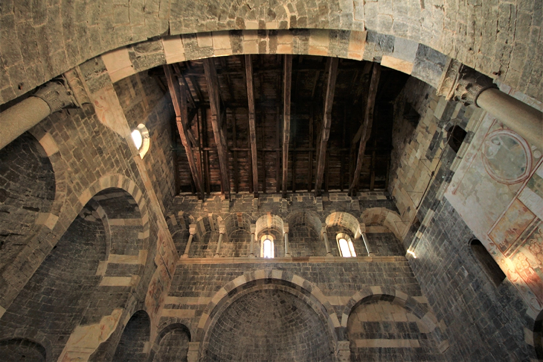 visit santa maria del tiglio gravedona lake como