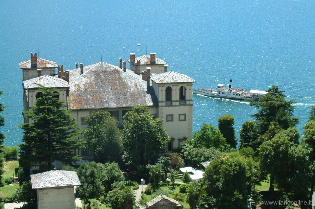 Visit Gallio Palace in Gravedona, Lake Como